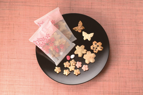 Những set bánh mùa xuân như thế này thường được du khách mua làm quà biếu