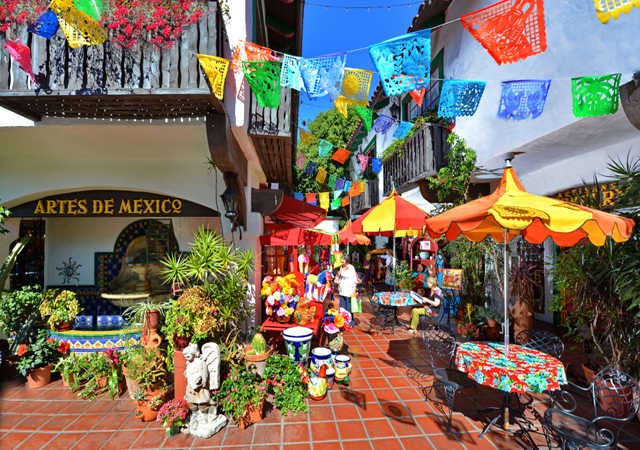 Bên trong phố cổ Sandiego tour du lịch bờ tây nước Mỹ